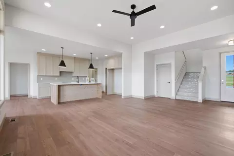 Living - 1626 S Pinecone Path, Springfield, MO 65809 photo 3 of 4