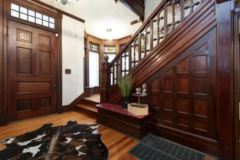 Entry Way - 1435 E Walnut St, Springfield, MO 65802 photo 1 of 9