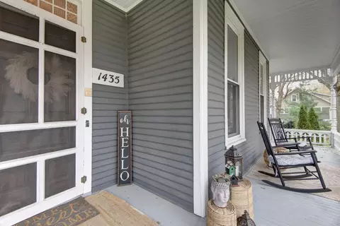 Exterior - 1435 E Walnut St, Springfield, MO 65802 photo 11 of 34