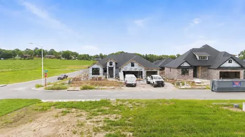 View/Area - 1608 S Pinecone Path, Springfield, MO 65809 photo 1 of 12