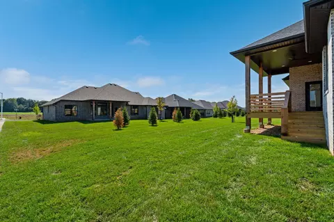Exterior - 1608 S Pinecone Path, Springfield, MO 65809 photo 4 of 7