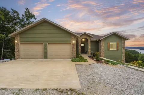 64 Ridgemont Cir, Branson West, MO 65737