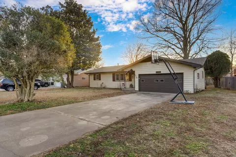 217 N Ken Ave, Springfield, MO 65802 photo 2