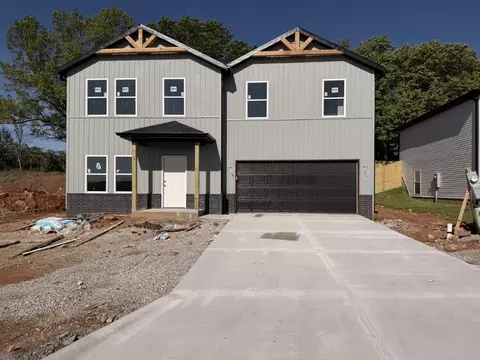 939 Holstien Ln, Marshfield, MO 65706