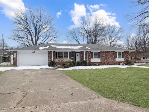 2242 E Meadow Dr, Springfield, MO 65804 photo 1
