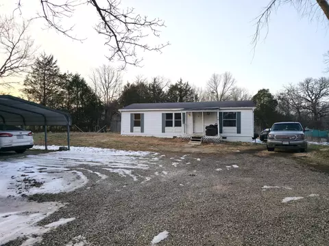 7663 E State Highway 76, Kirbyville, MO 65679