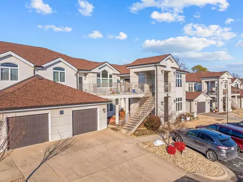 105 Oxford Dr #10, Branson, MO 65616