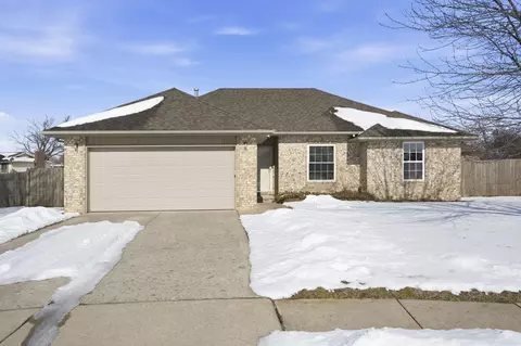 1901 E Overland Dr, Ozark, MO 65721