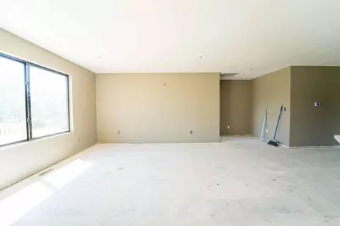 308 Hughes Rd, Willard, MO 65781 photo 4