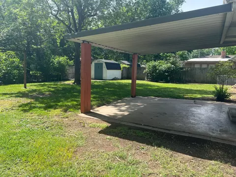 Exterior - 2536 S Mccann Ave, Springfield, MO 65804 photo 6 of 10