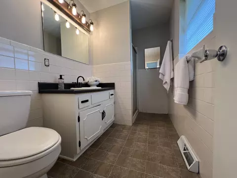 Bath - 2536 S Mccann Ave, Springfield, MO 65804 photo 1 of 2