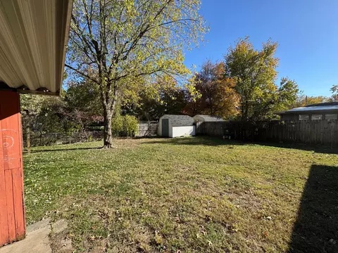 Exterior - 2536 S Mccann Ave, Springfield, MO 65804 photo 9 of 10