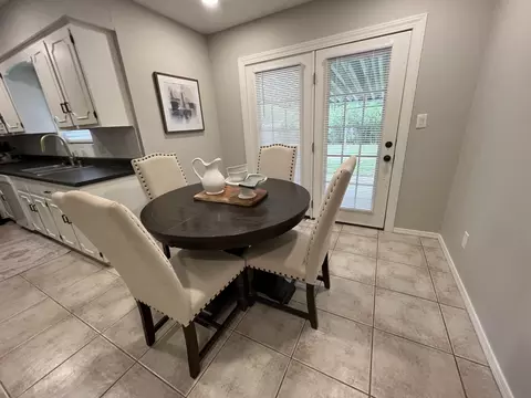 Dining - 2536 S Mccann Ave, Springfield, MO 65804 photo 1 of 1