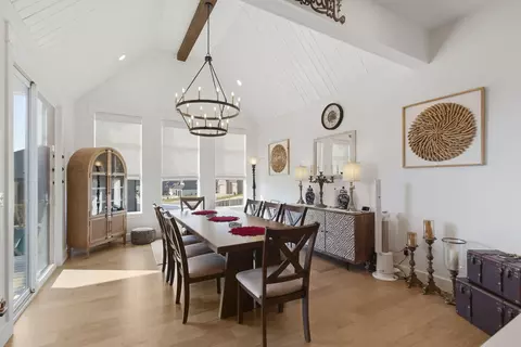 Dining - 703 S Hickory Dr, Springfield, MO 65809 photo 2 of 2