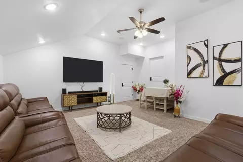 Other - 703 S Hickory Dr, Springfield, MO 65809 photo 5 of 9