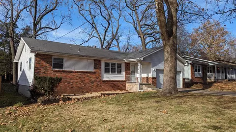 Exterior - 3237 S Ferguson Ave, Springfield, MO 65807 photo 2 of 4