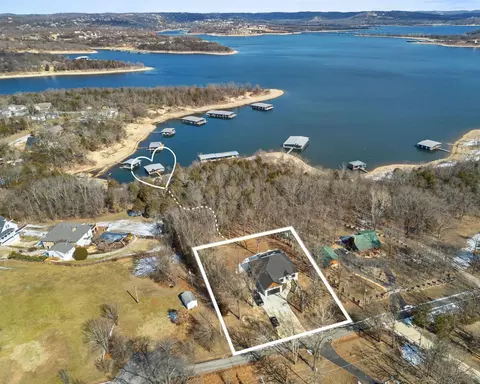 789 Breezy Point Ln, Kimberling City, MO 65686