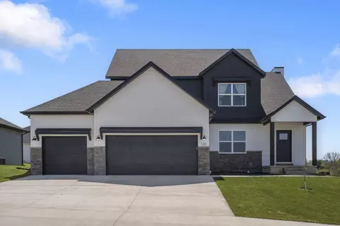 120 E Chloe Ln, Republic, MO 65738