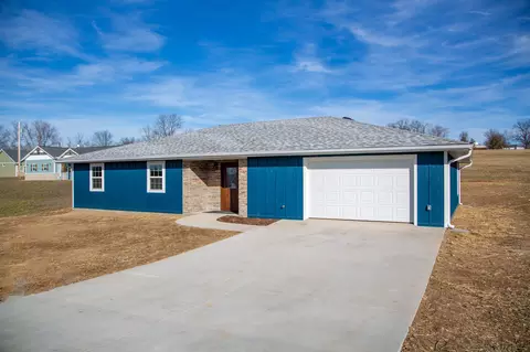 000 Kenny St, Ava, MO 65608