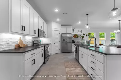 Kitchen - 1416 Sedge St, Joplin, MO 64801 photo 3 of 5