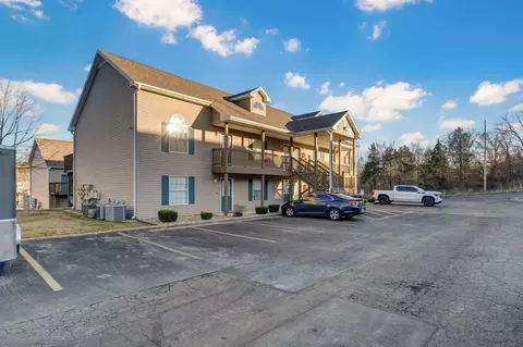 Exterior - 490 Abby Ln #5, Branson, MO 65616 photo 1 of 4