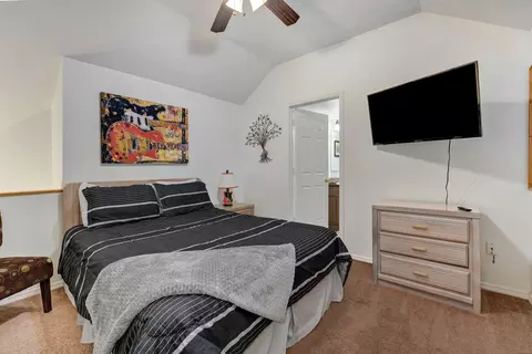 Bedroom - 490 Abby Ln #5, Branson, MO 65616 photo 4 of 6
