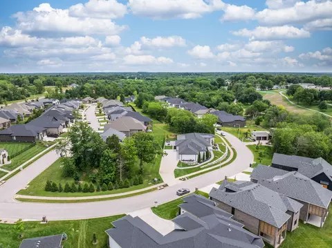 View/Area - 3705 E Cypress St, Springfield, MO 65802 photo 5 of 17
