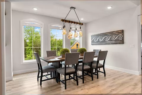Dining - 3705 E Cypress St, Springfield, MO 65802 photo 2 of 5