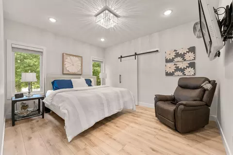 Bedroom - 3705 E Cypress St, Springfield, MO 65802 photo 5 of 6