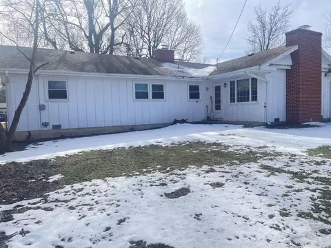 1853 E Greenwood St, Springfield, MO 65804 photo 4