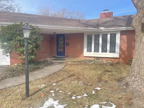 1853 E Greenwood St, Springfield, MO 65804 photo 2