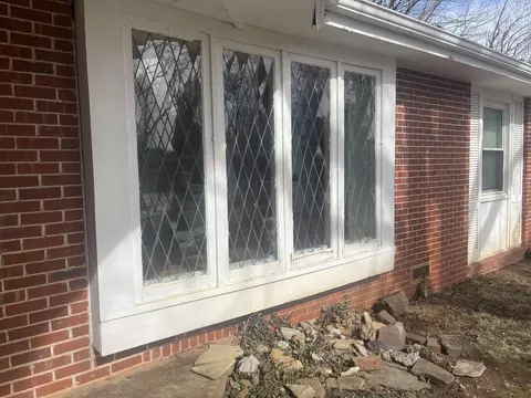 1853 E Greenwood St, Springfield, MO 65804 photo 3