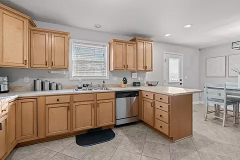 5678 S Fairview Ave, Springfield, MO 65810 photo 8