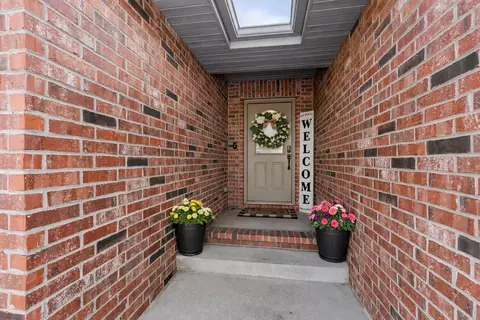 5678 S Fairview Ave, Springfield, MO 65810 photo 4