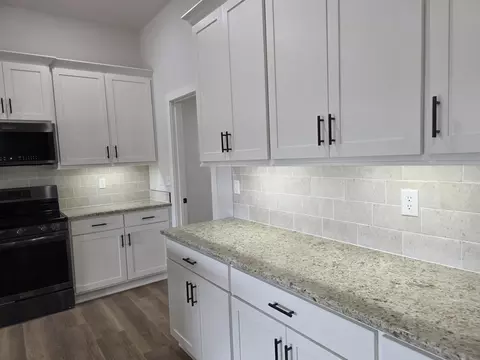 Kitchen - 840 E Crystal Ave, Nixa, MO 65714 photo 1 of 3