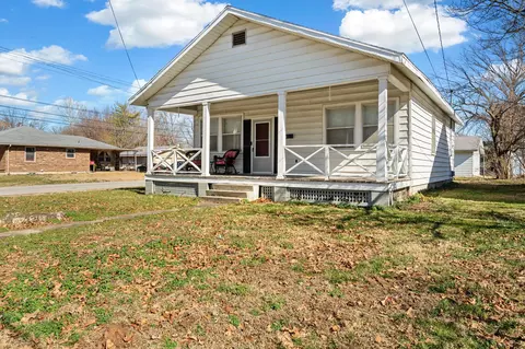 2558 N Howard Ave, Springfield, MO 65803 photo 1