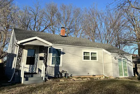 Exterior - 1127 E Pacific St, Springfield, MO 65803 photo 2 of 2
