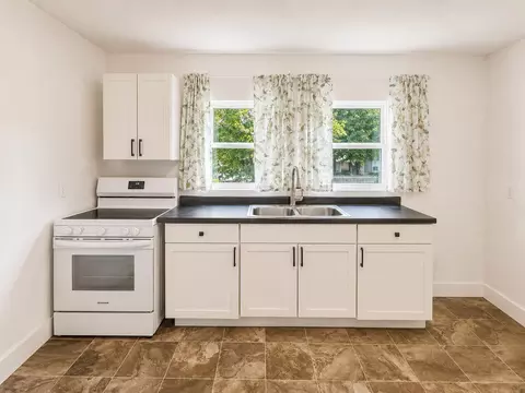 Kitchen - 1127 E Pacific St, Springfield, MO 65803 photo 2 of 3
