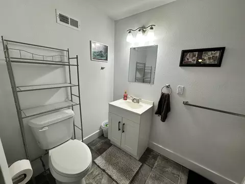 Bath - 1127 E Pacific St, Springfield, MO 65803 photo 2 of 3