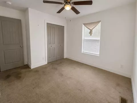 Bedroom - 1127 E Pacific St, Springfield, MO 65803 photo 3 of 4