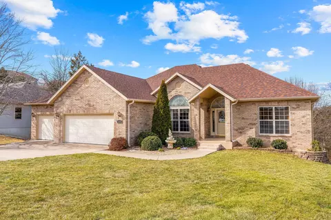 109 Cabana Ct, Branson West, MO 65737