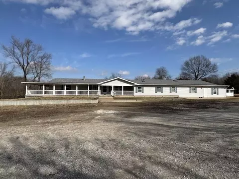 626 Red Top Rd, Fair Grove, MO 65648