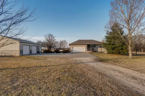 19360 Lawrence 2175, Aurora, MO 65605