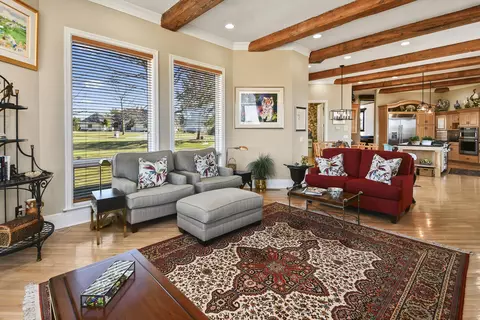 Living - 3935 Eaglescliffe Dr, Springfield, MO 65809 photo 5 of 8