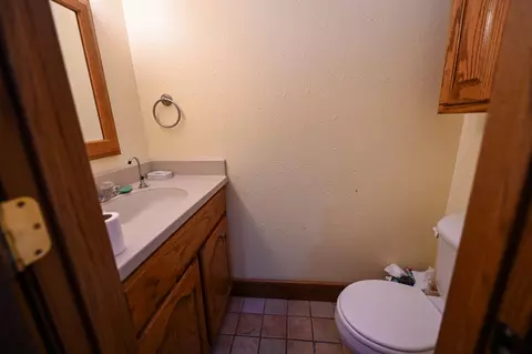 Bath - 27668 E Katy Track Rd, Walker, MO 64790 photo 3 of 5