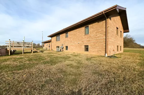 Exterior - 27668 E Katy Track Rd, Walker, MO 64790 photo 2 of 6