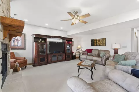 Living - 366 Stargrass Rd, Ozark, MO 65721 photo 2 of 2