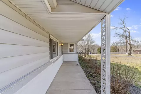 608 N 10th Ave, Ozark, MO 65721 photo 5
