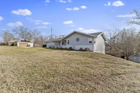 608 N 10th Ave, Ozark, MO 65721 photo 3