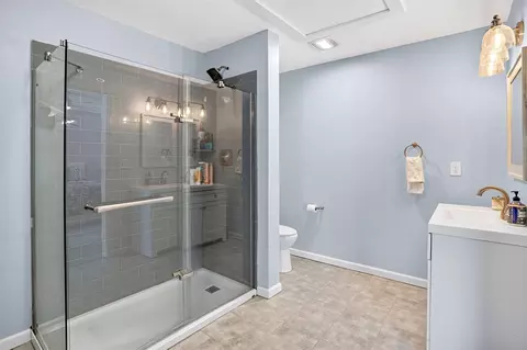 Bath - 26103 Silver Rd, Hermitage, MO 65668 photo 1 of 2